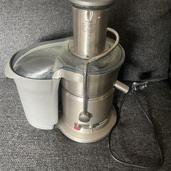 Breville Juice Fountain Elite Juicer!! GUC!