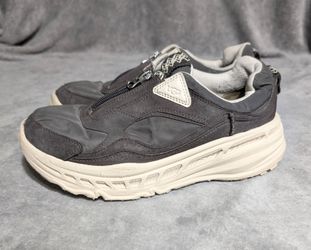Women's Ugg CA805 Zip Sneakers Size 10