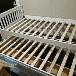 Twin/Twin Bedset W/3 Storage DRAWERS (MATTRESS INCLUDED:$669)