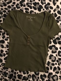 Aeropostale Olive Green Ribbed Henley Top Medium
