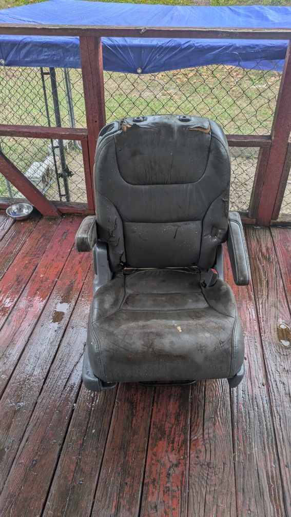 2005 Odyssey Middle Seat