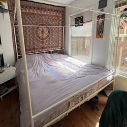 Canopy king bed frame + Mattress
