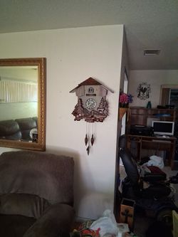 Genuine battery operated cuckoo clock