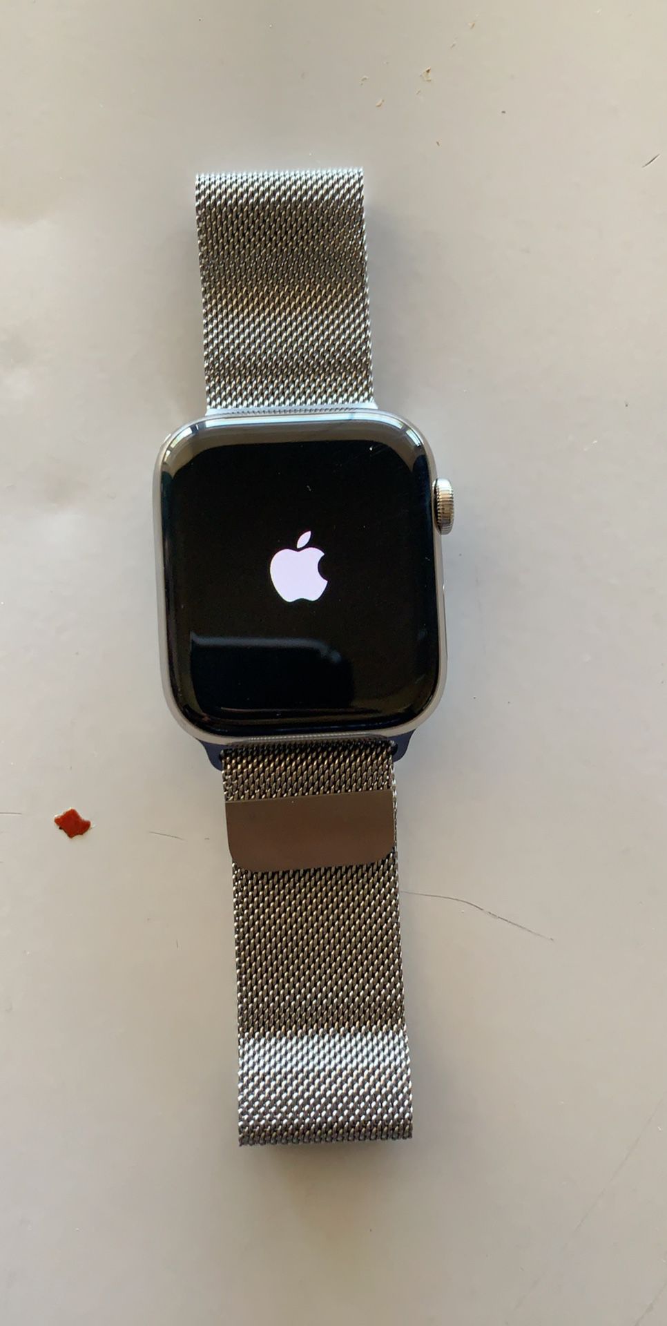 BRAND NEW Apple Watch Series 5