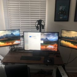 4 Samsung 27” SR35 Display Setup