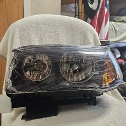 BMW X3 E83 Headlight
