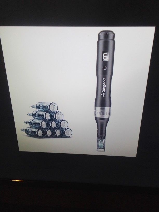 New Serand Professional Micro Needling Derma Pen 20 PCs Kit Rechargeable Blue