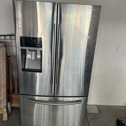Free Samsung Refrigerator- Pick Up By 12/28