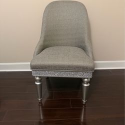 2 Brand new chairs
