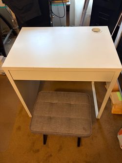 Desk with drawer