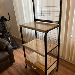 🎁Great looking shelf with microwave electric outlet .. 5 Feet Tall / 25 Inches long / 17 Inches in depth‼️‼️‼️🔥$135 Brand new in box✅🚚Delivery i