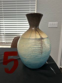 Decorative pot