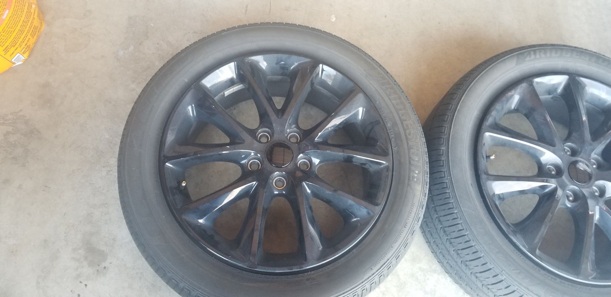 2017 Dodge Durango RT wheels w/tires