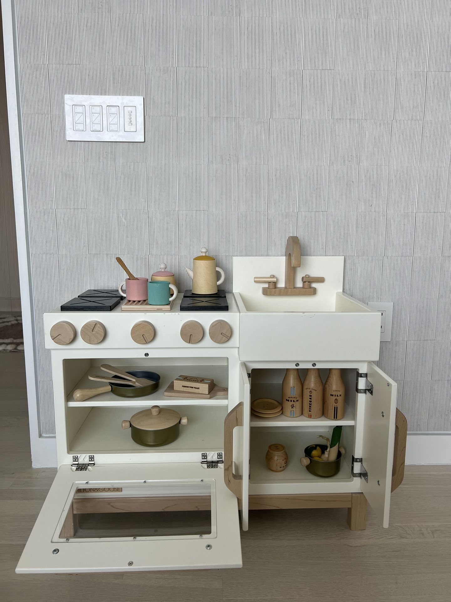 Milton & Goose Play Kitchen