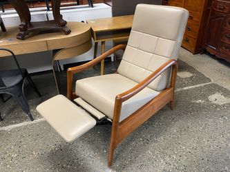 STICKLEY Mortue MCM Style Wood & Leather Pushback Reclining Armchair