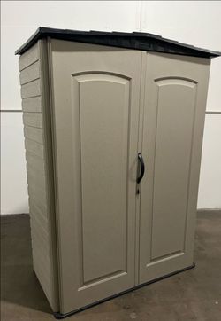 Rubbermaid Vertical Plastic Vinyl Resin Lockable Storage Shed