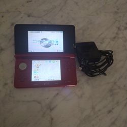 Nintendo 3ds + Charger 