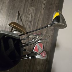 Golf Clubs (Not sold separately)