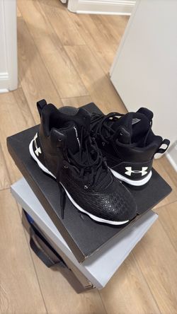 Under Armour High-Top Baseball cleats