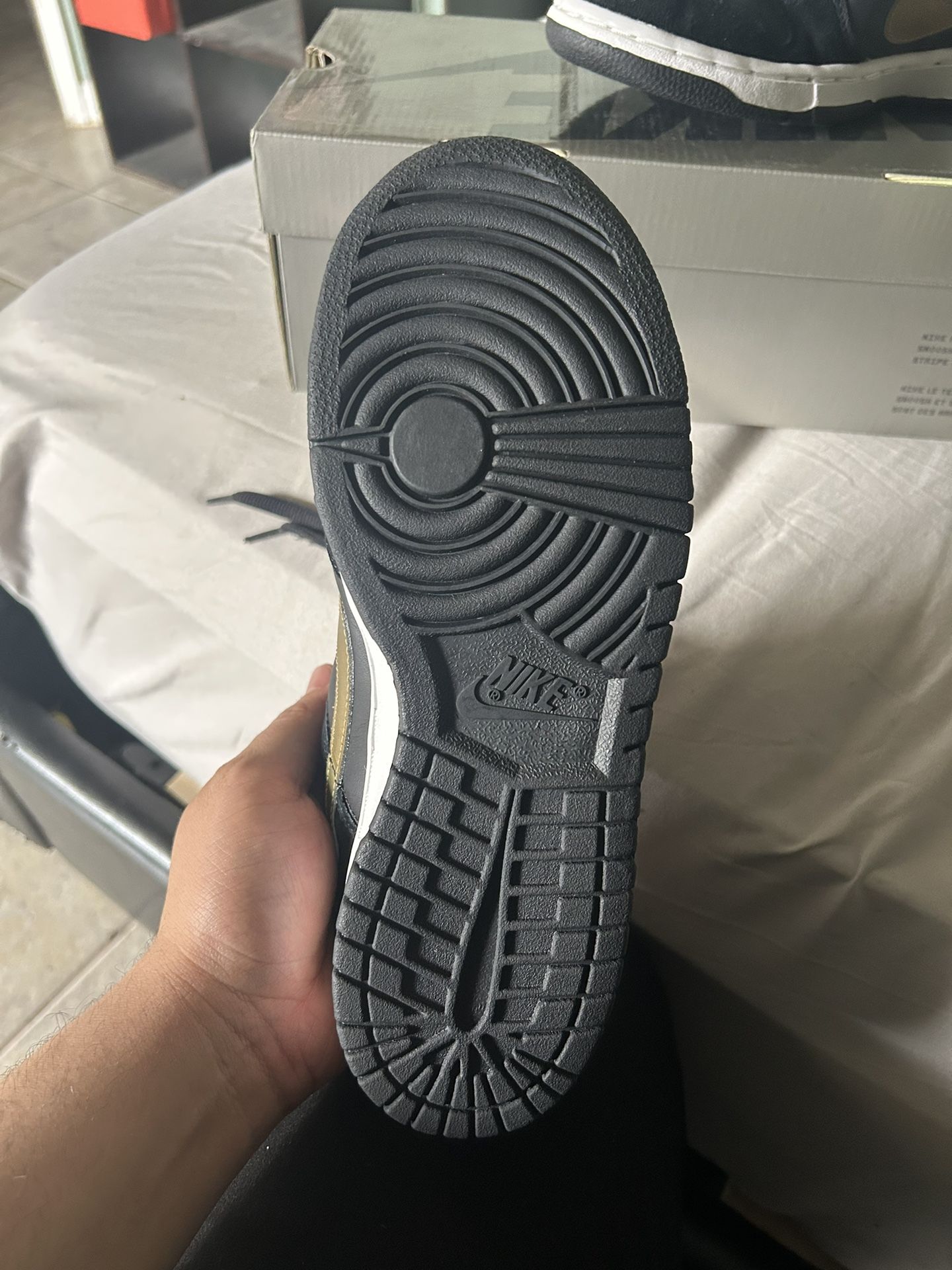 Nike SB DUNK LOW TAKASHI OG SIZE 8m