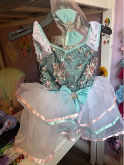 Dance costume