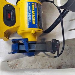 Bench grinder