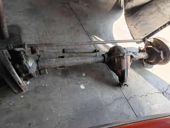 Ford Dayna 44 front differential with locking Ford hubs