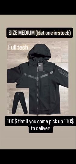 Black Nike tech