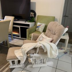Rocking Chair $49 🍀🚚🚚😇🎈🍀 Chair, Couch.