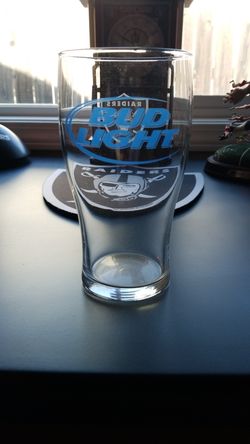 Vintage bud light raider glass
