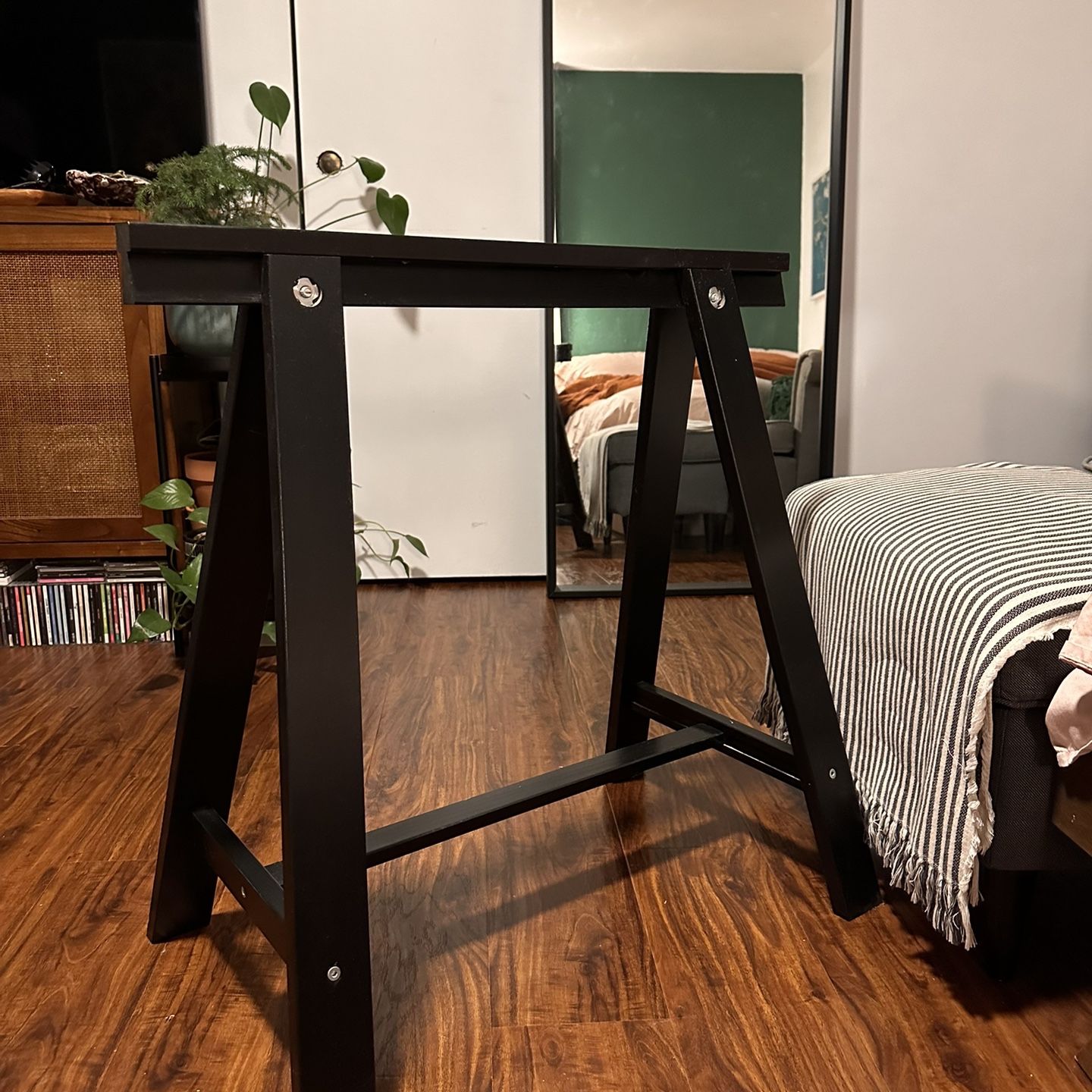 1 Ikea Black Oddvald Trestle Desk Leg for Sale in San Diego, CA