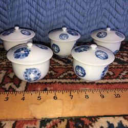 5 Vintage Japanese Porcelain Tea Cups With Lids Blue & White 
