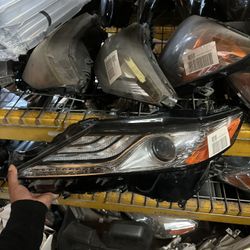 2018-2021 Camry Xle Headlight Oem 