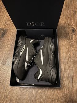 Black Dior b22