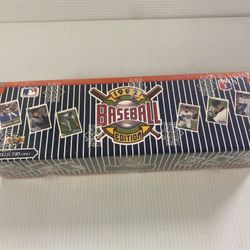 1992 Upper Deck Baseball Complete Set & Unopened Box (Factory Sealed) Old Stock!