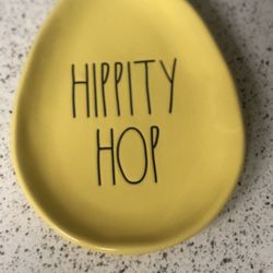 RAE DUNN EGG PLATES