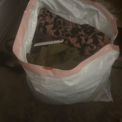Bag Of XL FEMALE CLOTHES