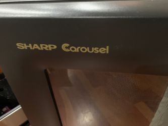 sharp carousel big microwave 1100 watts in excellent con