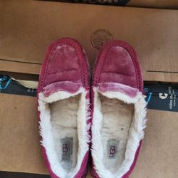 Uggs Moccasin  Women  Size 8.5