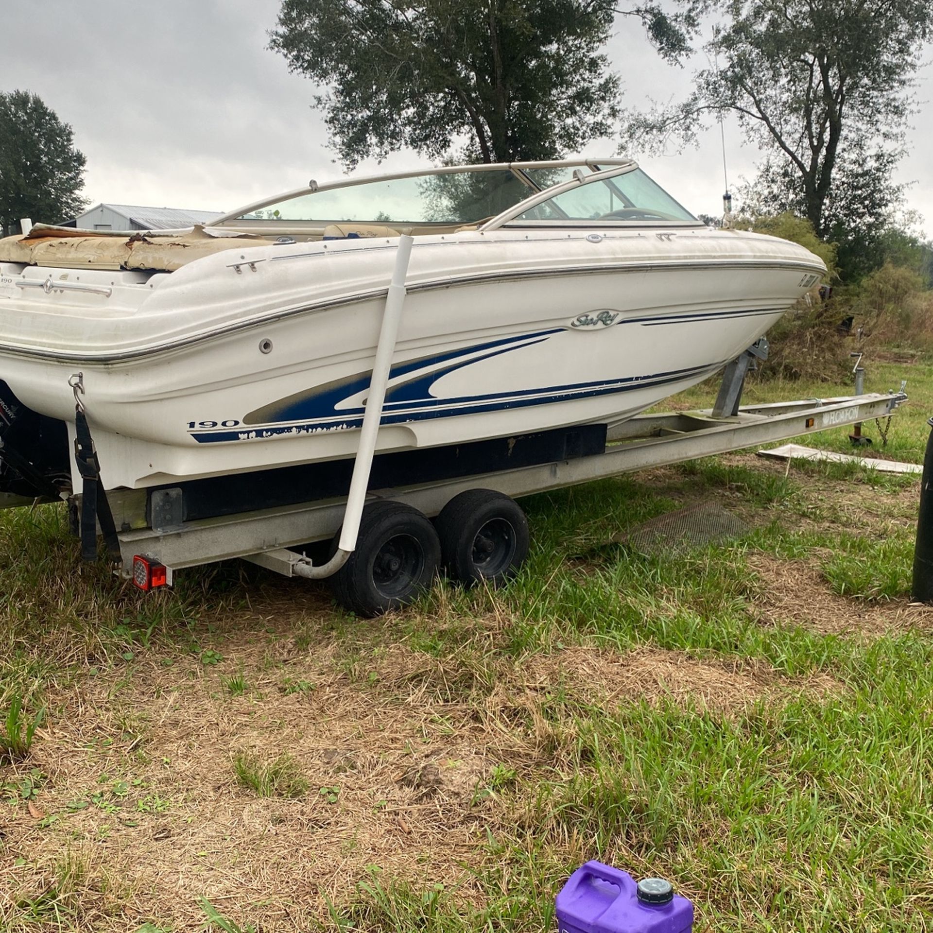 2000 190 Sea Ray Needs Work