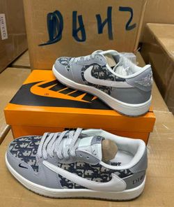 Travis Scott Size 11 