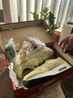 Nike Lemonade Air Max