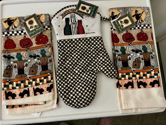 Debbie Mumm Halloween Kitchen Towels and Oven Mitt Set NEW