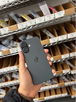 iPhone 17 256GB Unlocked – 96% Battery 🔓📱