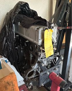 Engine (Comes with cherry picker)