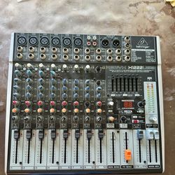 Behringer Xenyx QX1222USB Mixer with USB and Effects