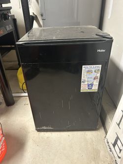 Haier Mini Fridge