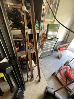 Queen size bed frame