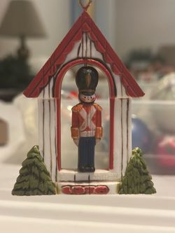 Vintage 1976 Hallmark Spinning Soldier Ornament