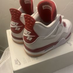 Jordan 4.  Sz 11